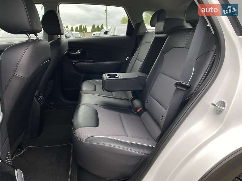 Внедорожник / Кроссовер Kia Niro 2020 в Львове