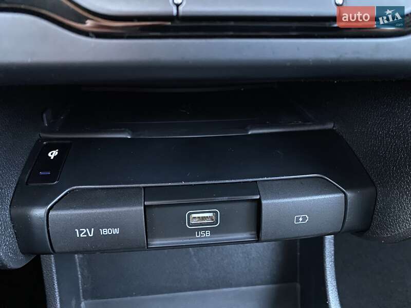 Внедорожник / Кроссовер Kia Niro 2021 в Львове фото 10 Внедорожник / Кроссовер Kia Niro 2021 в Львове