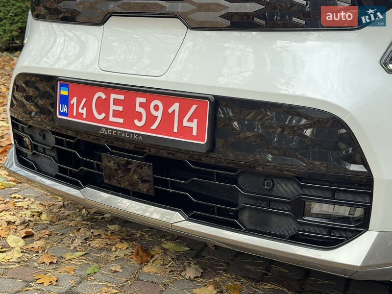 Внедорожник / Кроссовер Kia Niro 2023 в Дрогобыче