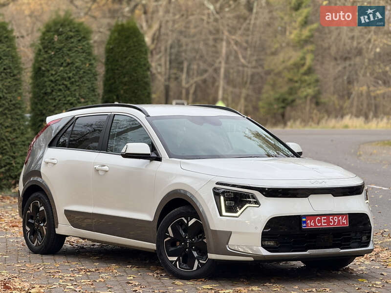 Внедорожник / Кроссовер Kia Niro 2023 в Дрогобыче