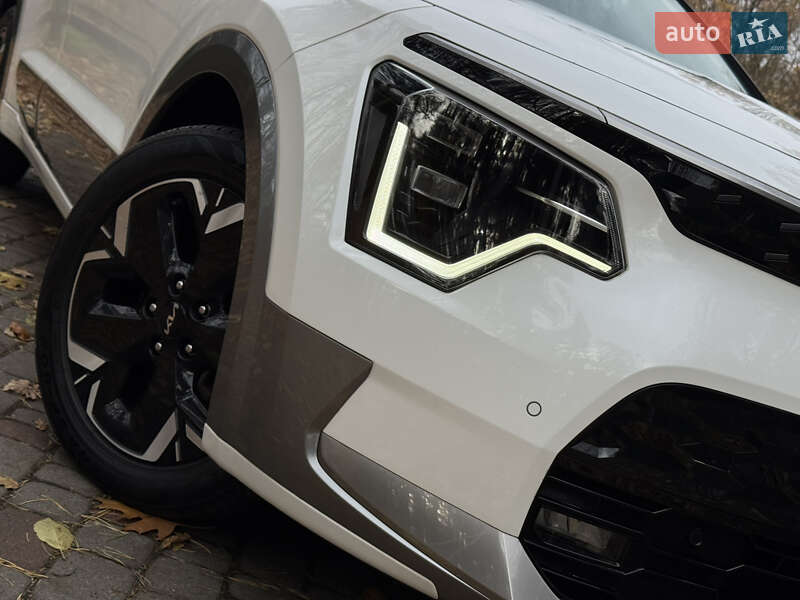 Внедорожник / Кроссовер Kia Niro 2023 в Дрогобыче