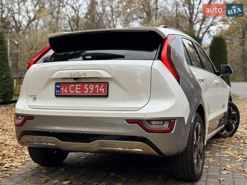 Внедорожник / Кроссовер Kia Niro 2023 в Дрогобыче