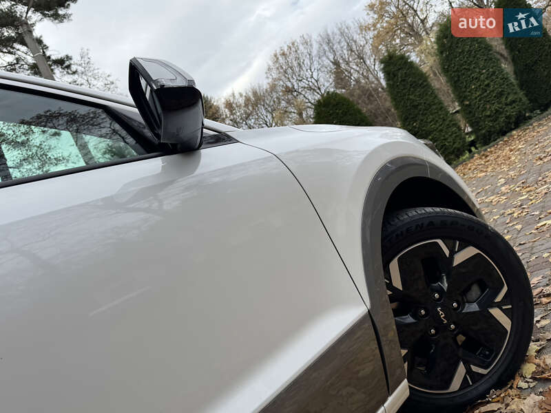 Внедорожник / Кроссовер Kia Niro 2023 в Дрогобыче