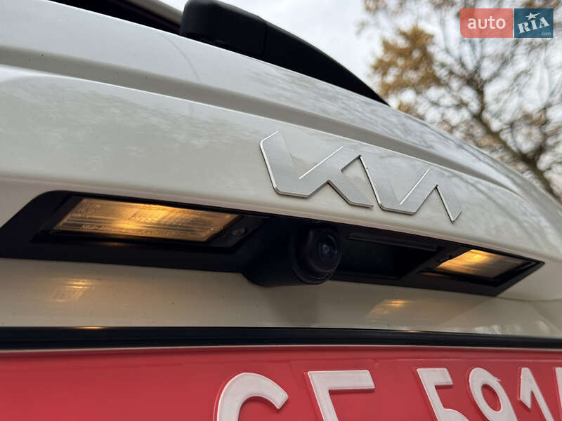 Внедорожник / Кроссовер Kia Niro 2023 в Дрогобыче