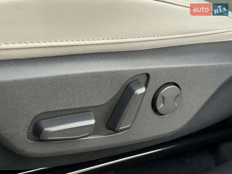 Внедорожник / Кроссовер Kia Niro 2023 в Дрогобыче