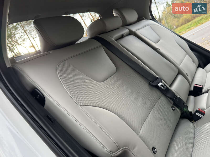 Внедорожник / Кроссовер Kia Niro 2023 в Дрогобыче