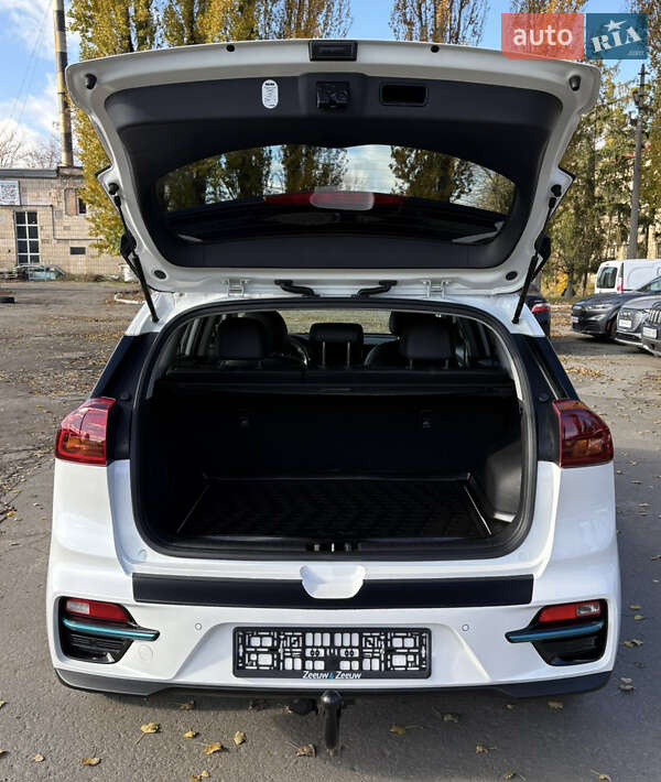 Позашляховик / Кросовер Kia Niro 2020 в Києві фото 5 Позашляховик / Кросовер Kia Niro 2020 в Києві