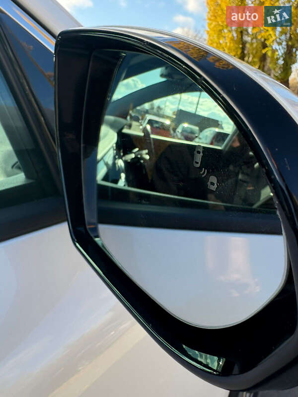 Позашляховик / Кросовер Kia Niro 2020 в Києві фото 14 Позашляховик / Кросовер Kia Niro 2020 в Києві