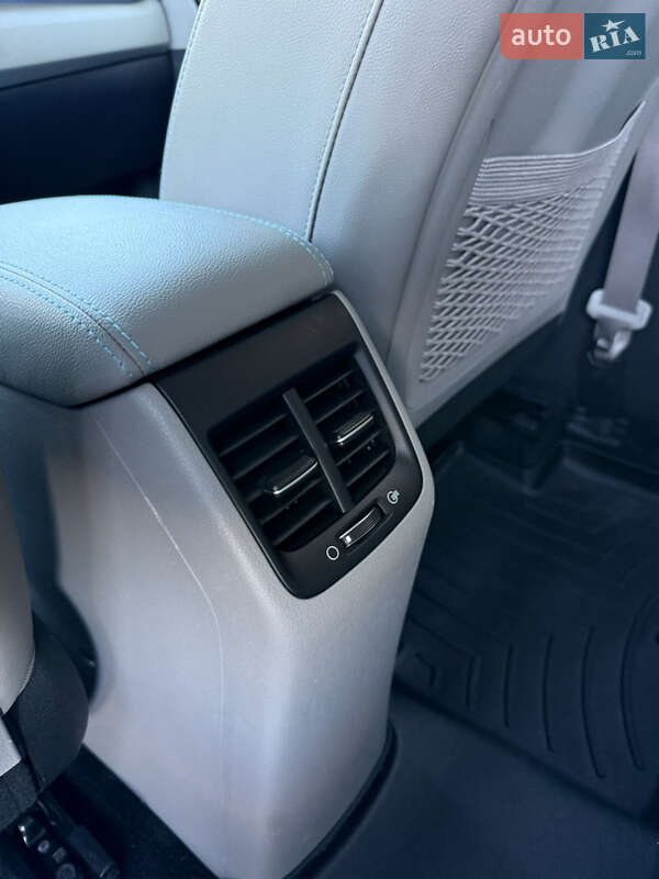 Позашляховик / Кросовер Kia Niro 2020 в Львові