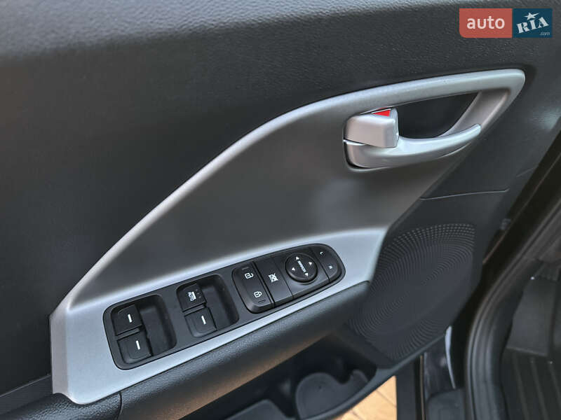 Позашляховик / Кросовер Kia Niro 2021 в Харкові