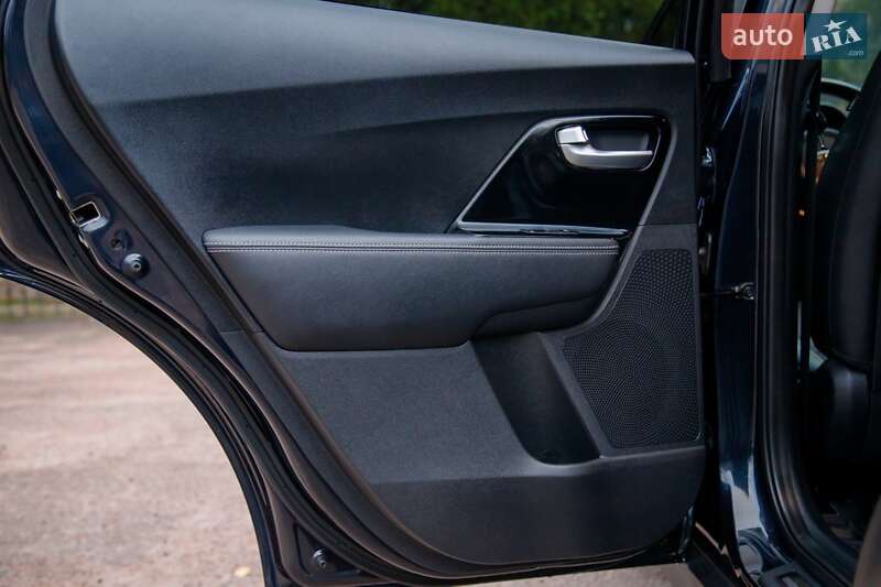 Внедорожник / Кроссовер Kia Niro 2020 в Бердичеве