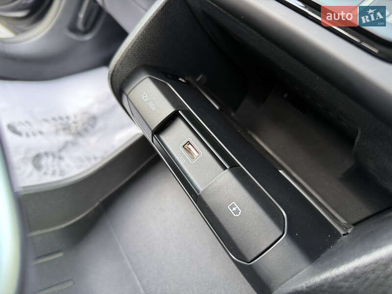 Внедорожник / Кроссовер Kia Niro 2020 в Дрогобыче фото 72 Внедорожник / Кроссовер Kia Niro 2020 в Дрогобыче