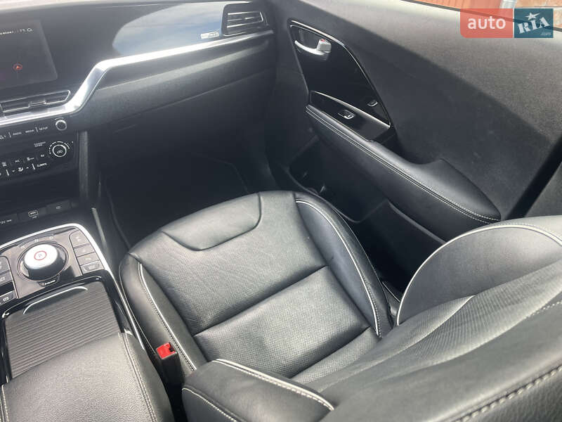 Позашляховик / Кросовер Kia Niro 2021 в Бахмачі