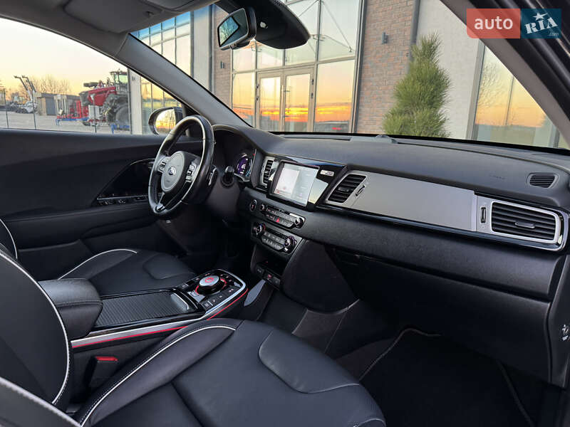 Внедорожник / Кроссовер Kia Niro 2019 в Тернополе фото 56 Внедорожник / Кроссовер Kia Niro 2019 в Тернополе