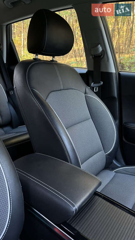 Позашляховик / Кросовер Kia Niro 2020 в Тернополі