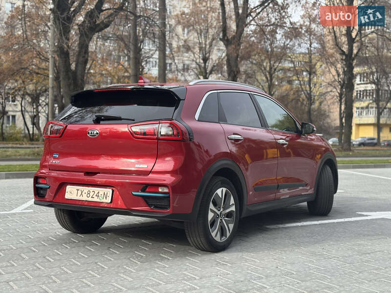 Внедорожник / Кроссовер Kia Niro 2019 в Ровно фото 13 Внедорожник / Кроссовер Kia Niro 2019 в Ровно