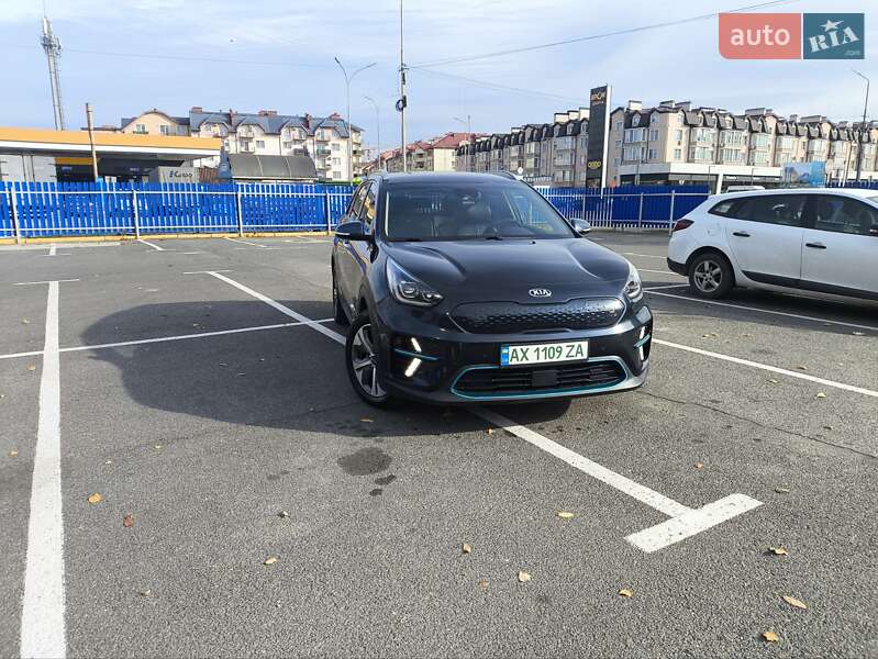 Внедорожник / Кроссовер Kia Niro 2018 в Ужгороде