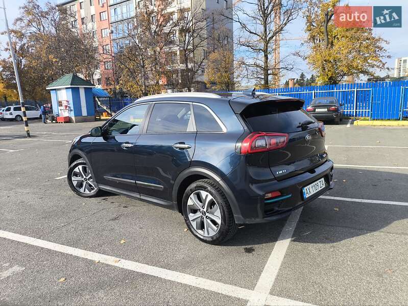Внедорожник / Кроссовер Kia Niro 2018 в Ужгороде