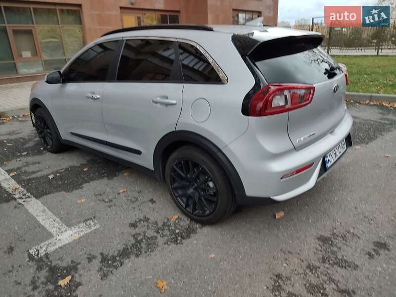 Позашляховик / Кросовер Kia Niro 2019 в Харкові
