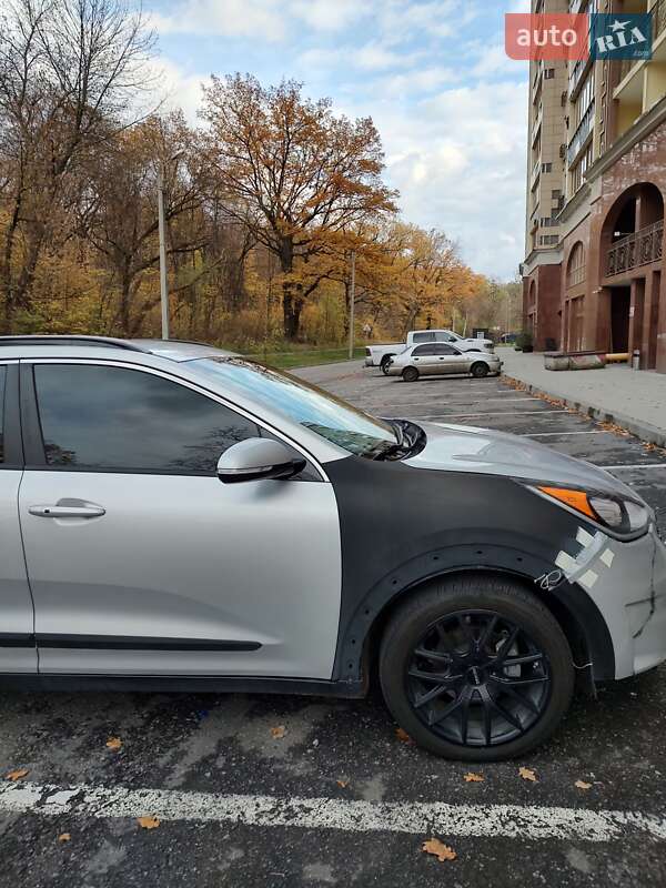 Позашляховик / Кросовер Kia Niro 2019 в Харкові