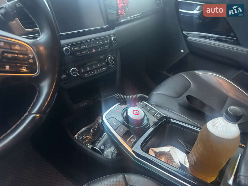 Внедорожник / Кроссовер Kia Niro 2019 в Львове