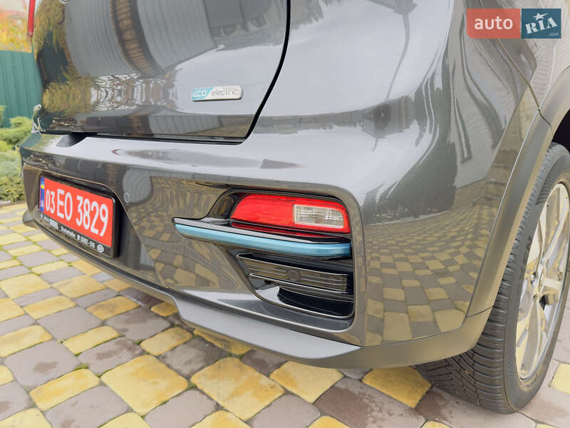 Внедорожник / Кроссовер Kia Niro 2021 в Казатине