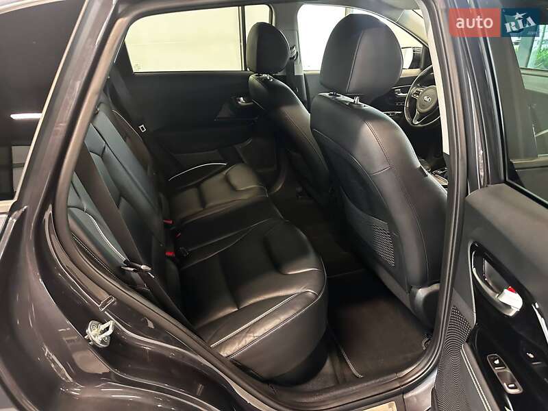 Внедорожник / Кроссовер Kia Niro 2020 в Львове фото 35 Внедорожник / Кроссовер Kia Niro 2020 в Львове