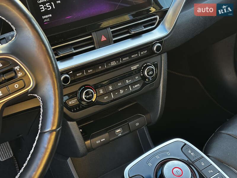 Внедорожник / Кроссовер Kia Niro 2020 в Львове