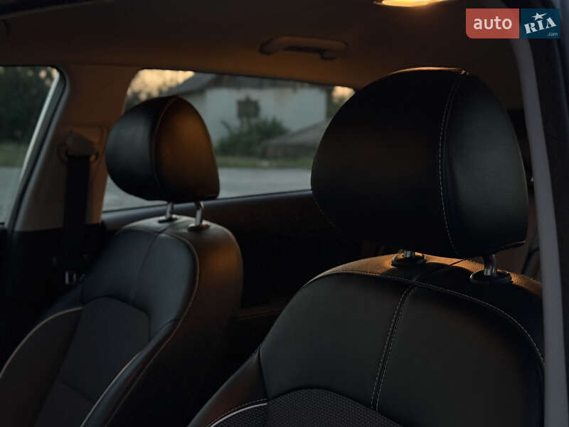 Внедорожник / Кроссовер Kia Niro 2020 в Новой Ушице