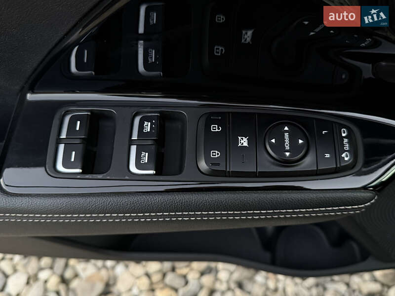 Внедорожник / Кроссовер Kia Niro 2021 в Львове