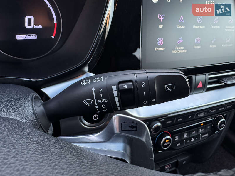 Внедорожник / Кроссовер Kia Niro 2021 в Луцке