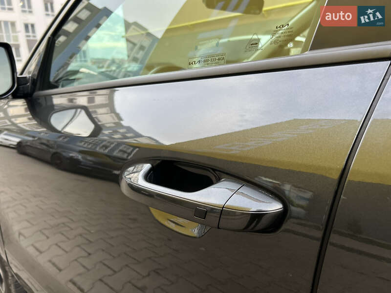 Внедорожник / Кроссовер Kia Niro 2023 в Черновцах фото 43 Внедорожник / Кроссовер Kia Niro 2023 в Черновцах