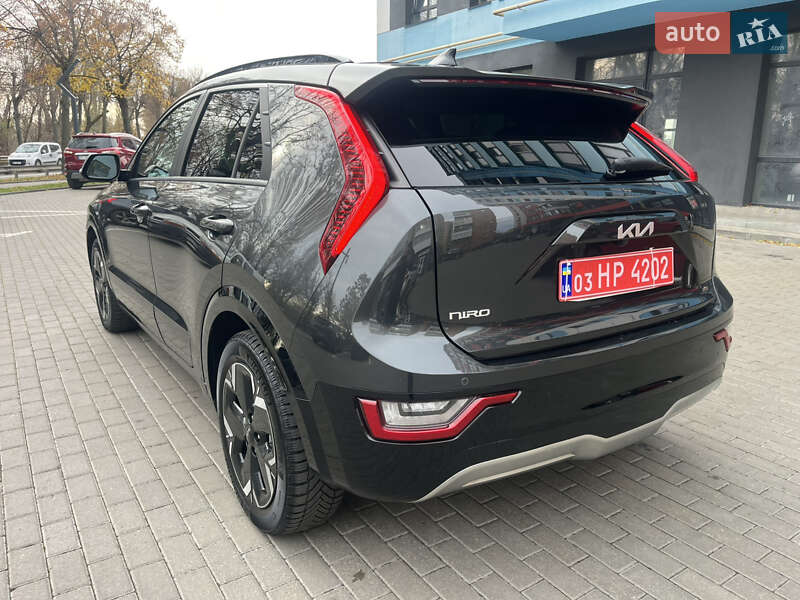 Внедорожник / Кроссовер Kia Niro 2023 в Ровно