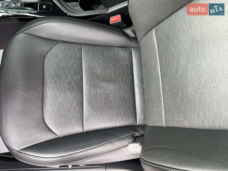 Внедорожник / Кроссовер Kia Niro 2023 в Ровно