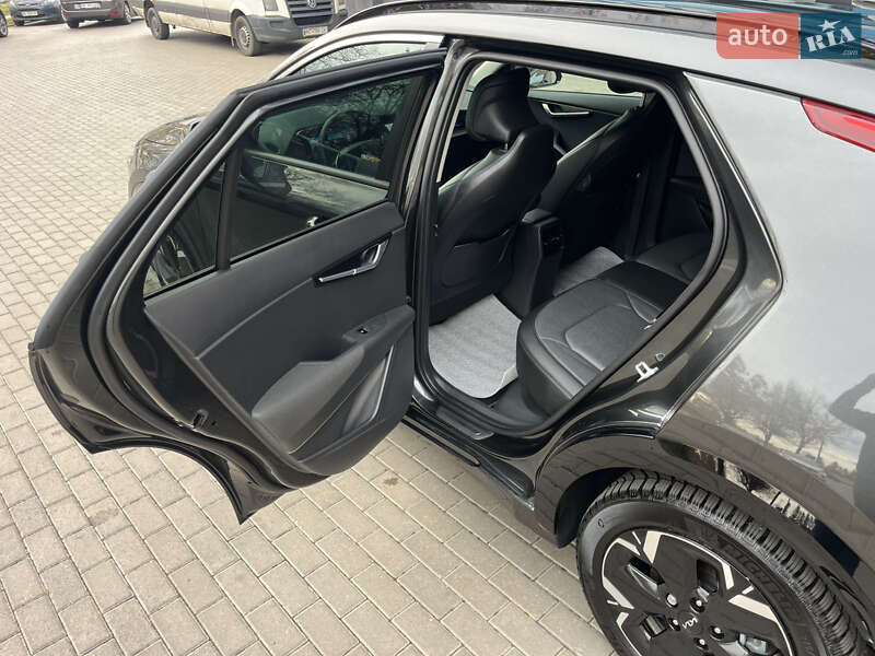 Внедорожник / Кроссовер Kia Niro 2023 в Ровно