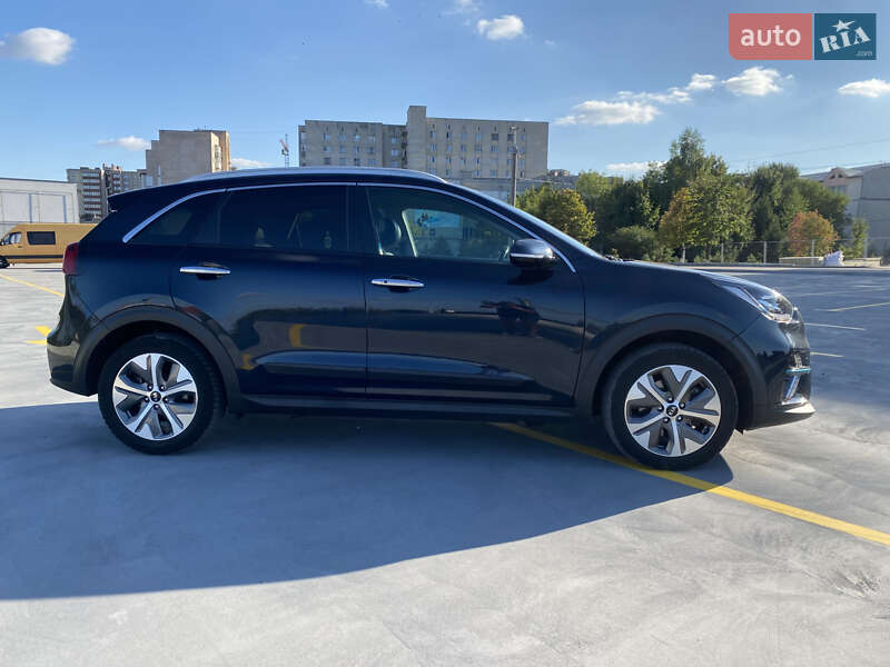 Позашляховик / Кросовер Kia Niro 2019 в Тернополі
