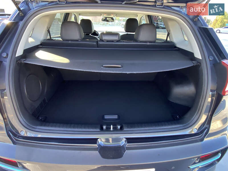 Позашляховик / Кросовер Kia Niro 2019 в Тернополі