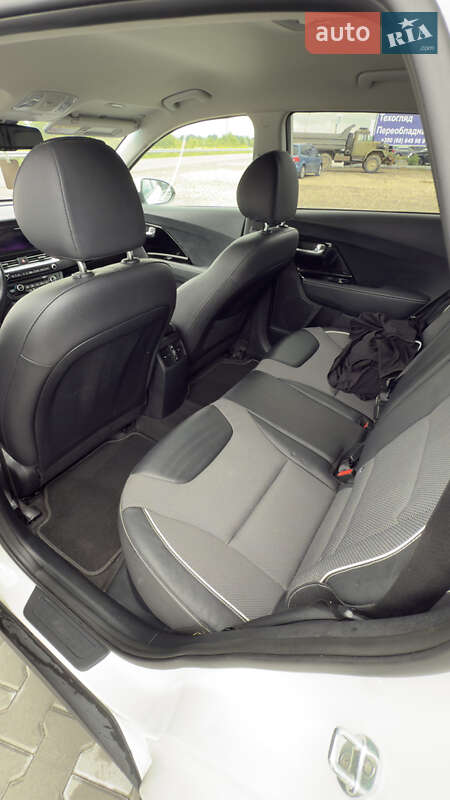 Внедорожник / Кроссовер Kia Niro 2021 в Хусте фото 31 Внедорожник / Кроссовер Kia Niro 2021 в Хусте