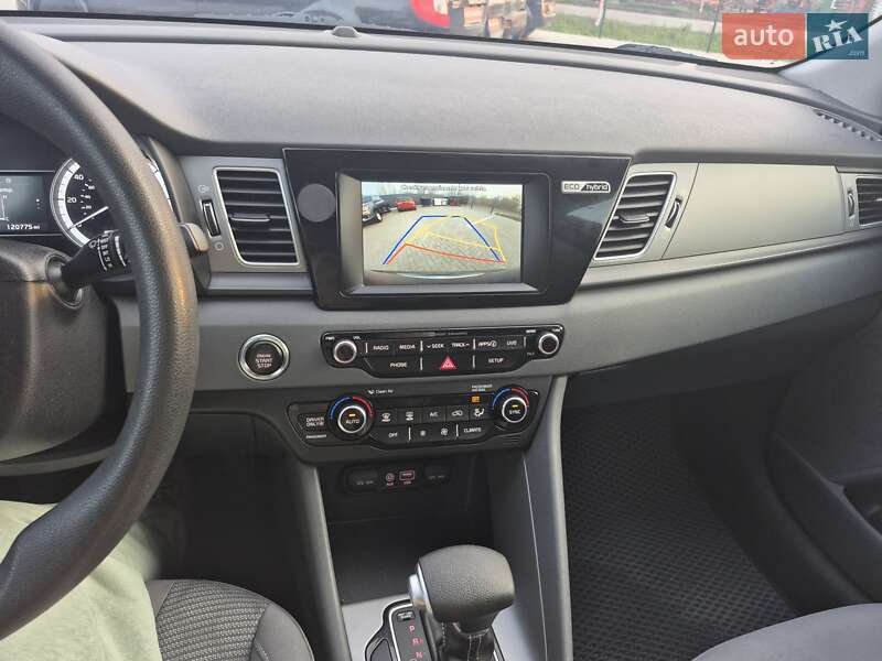 Внедорожник / Кроссовер Kia Niro 2017 в Кропивницком фото 8 Внедорожник / Кроссовер Kia Niro 2017 в Кропивницком