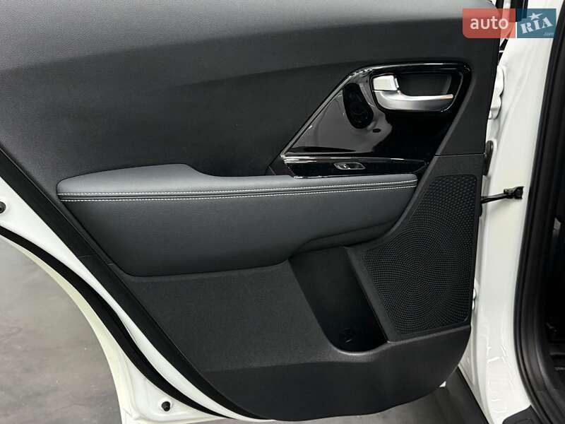 Внедорожник / Кроссовер Kia Niro 2020 в Луцке фото 32 Внедорожник / Кроссовер Kia Niro 2020 в Луцке