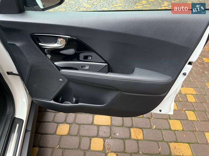 Позашляховик / Кросовер Kia Niro 2020 в Вінниці