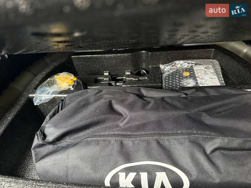 Позашляховик / Кросовер Kia Niro 2020 в Вінниці