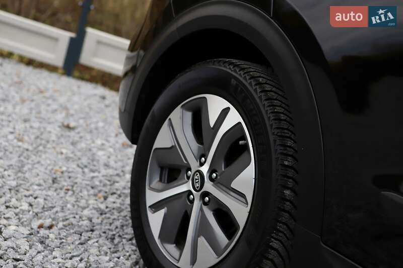 Внедорожник / Кроссовер Kia Niro 2020 в Дрогобыче