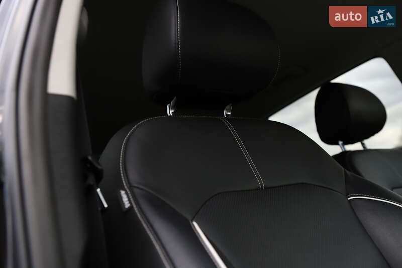 Внедорожник / Кроссовер Kia Niro 2020 в Дрогобыче