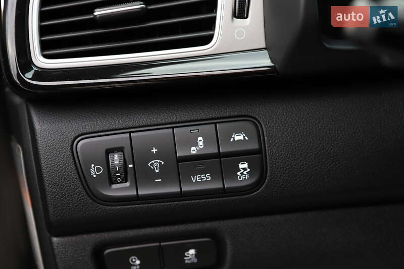 Внедорожник / Кроссовер Kia Niro 2020 в Дрогобыче