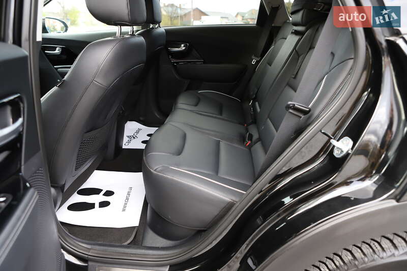 Внедорожник / Кроссовер Kia Niro 2020 в Дрогобыче