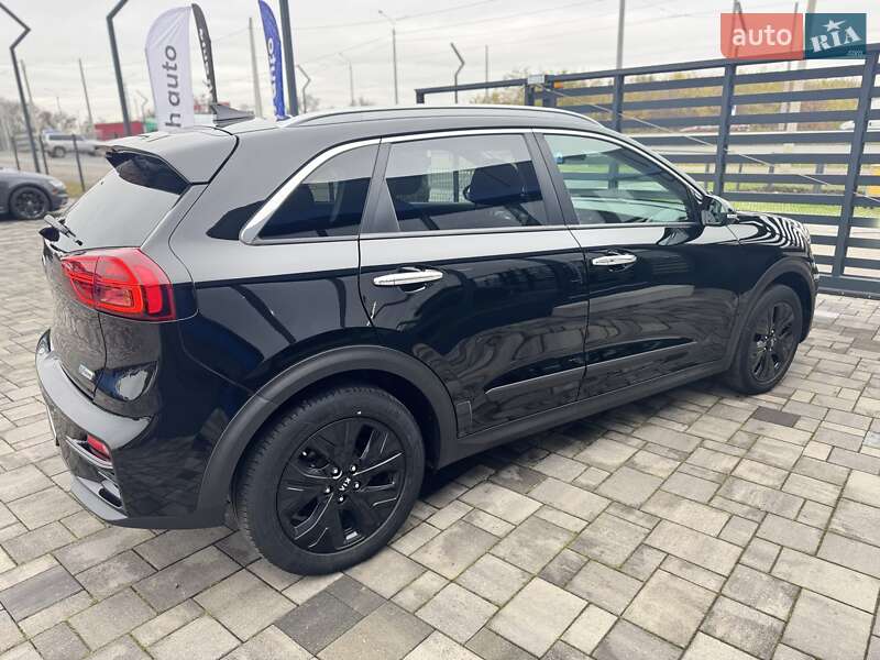 Внедорожник / Кроссовер Kia Niro 2020 в Ровно фото 3 Внедорожник / Кроссовер Kia Niro 2020 в Ровно