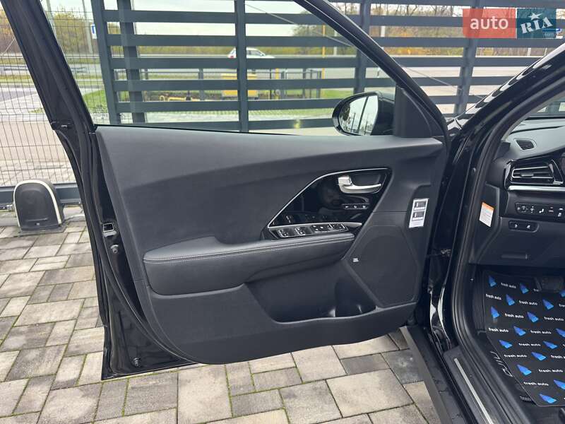 Внедорожник / Кроссовер Kia Niro 2020 в Ровно фото 14 Внедорожник / Кроссовер Kia Niro 2020 в Ровно