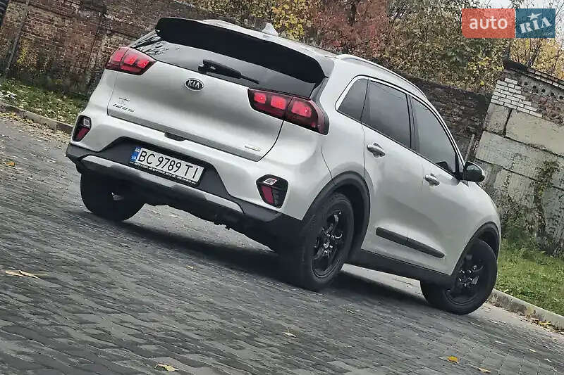 Внедорожник / Кроссовер Kia Niro 2019 в Львове фото 7 Внедорожник / Кроссовер Kia Niro 2019 в Львове