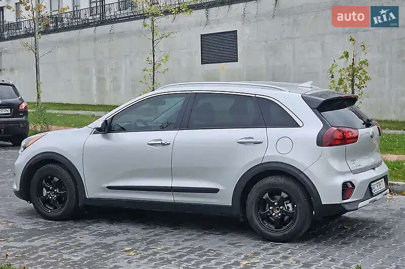 Внедорожник / Кроссовер Kia Niro 2019 в Львове фото 10 Внедорожник / Кроссовер Kia Niro 2019 в Львове